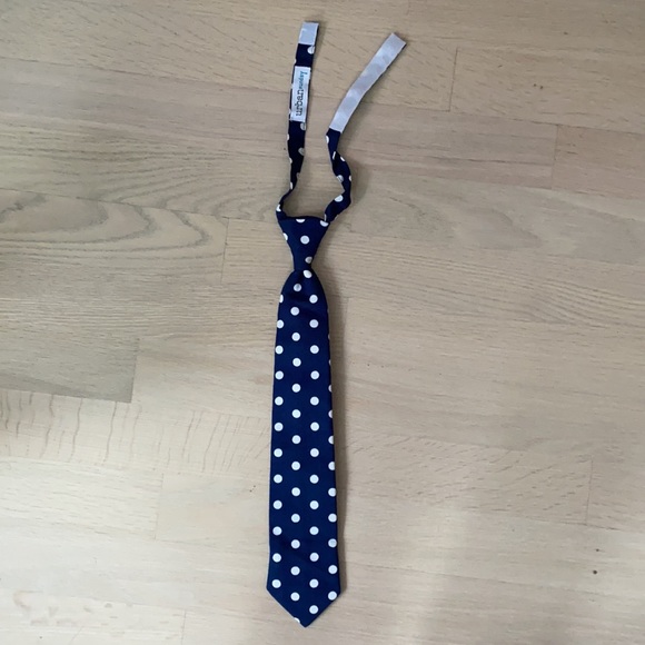 Navy polka dot kid’s tie - Picture 4 of 6